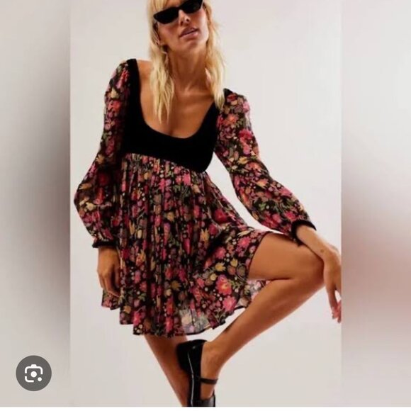 Free People Marsha Black Combo Floral Velvet Boho Mini Dress Size L NWT - Picture 2 of 13